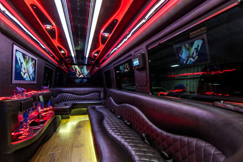Cheapest party bus rental in Bedfordshire